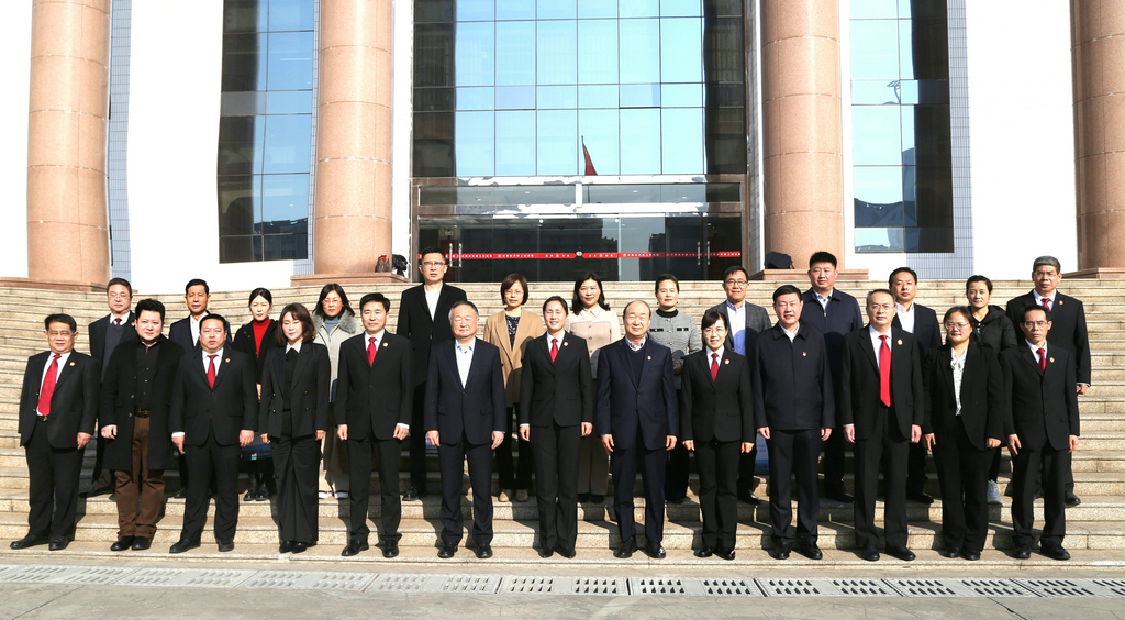 潔晶集團總裁林成彬受聘日照市中級人民法院特邀監督員 潔晶集團總裁林成彬受聘日照市中級人民法院特邀監督員